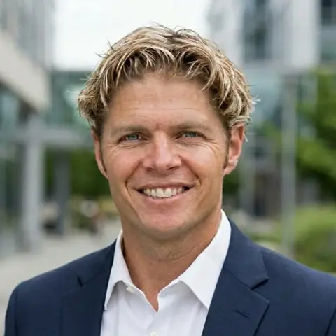 Justin Sperry, Founder, Managing Partner and VP of Business Development at Smart Wave Solar